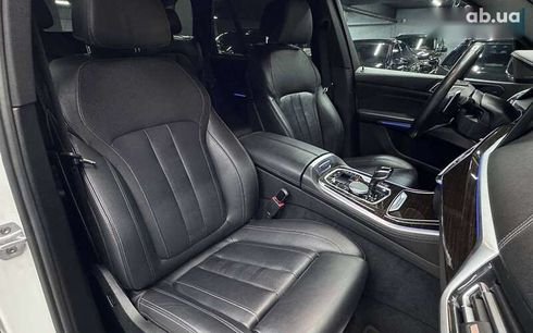 BMW X5 2019 - фото 24