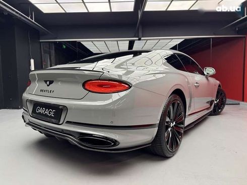 Bentley Continental GT 2021 - фото 16