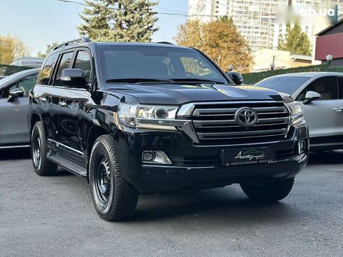 Toyota Land Cruiser 2017 - фото 6