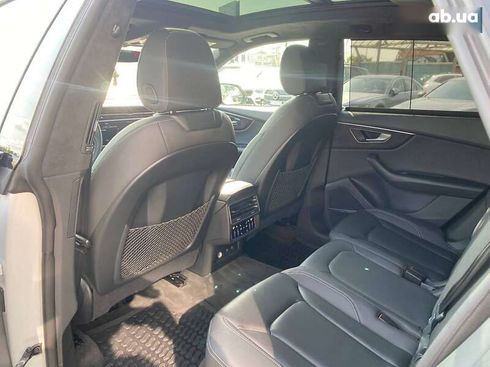 Audi Q8 2021 - фото 27