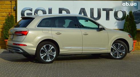 Audi Q7 2021 - фото 14