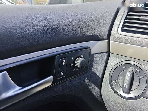 Volkswagen Touran 2009 - фото 17