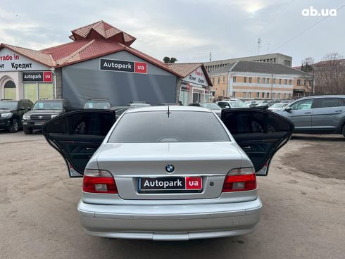 BMW 5 серия 2003 серый - фото 25