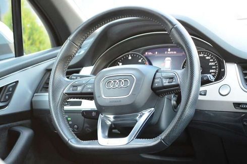 Audi Q7 2017 - фото 28
