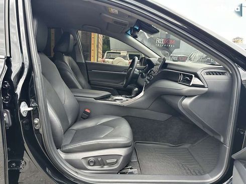 Toyota Camry 2021 - фото 27
