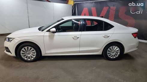 Skoda Octavia 2022 - фото 3