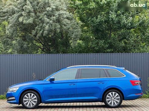 Skoda Superb 2022 - фото 7