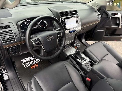 Toyota Land Cruiser Prado 2020 - фото 25
