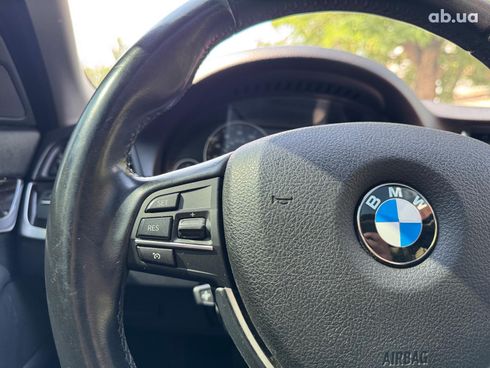 BMW 5 серия 2015 белый - фото 24