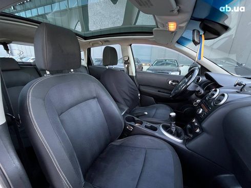 Nissan Qashqai 2010 белый - фото 47