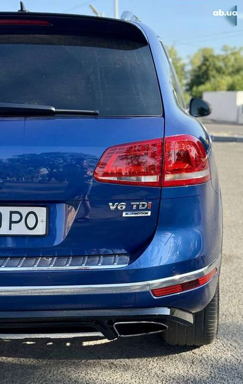 Volkswagen Touareg 2015 - фото 17
