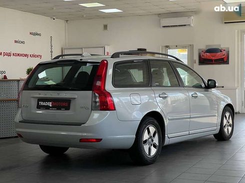 Volvo V50 2010 - фото 14