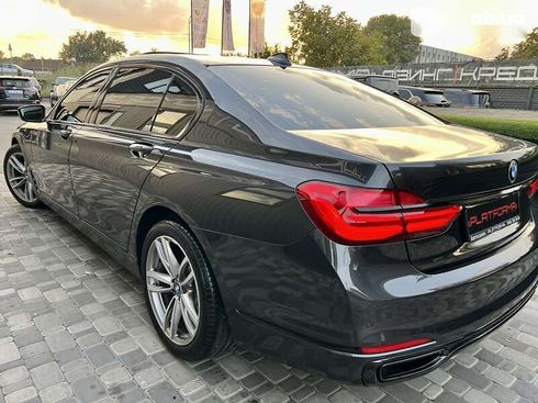 BMW 7 серия 2017 - фото 26