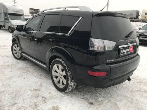 Mitsubishi Outlander 2010 черный - фото 20
