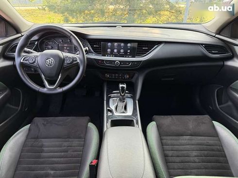 Buick Regal 2018 - фото 17