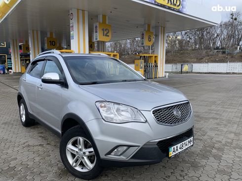 SsangYong Korando 2012 серебристый - фото 13