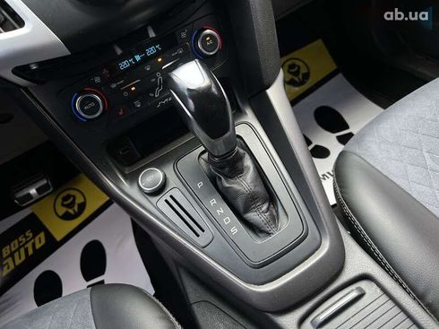 Ford Focus 2018 - фото 17
