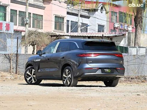 BYD Tang 2025 - фото 4