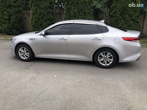 Kia K5 2017 - фото 7