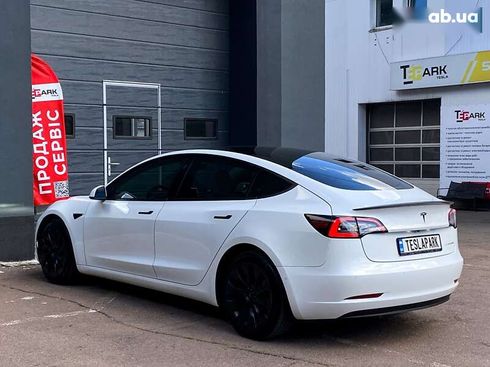 Tesla Model 3 2019 - фото 8