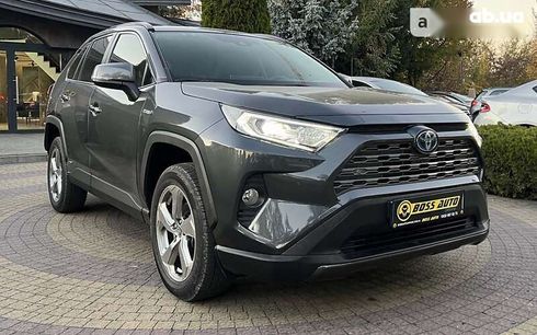 Toyota RAV4 2020 - фото 9