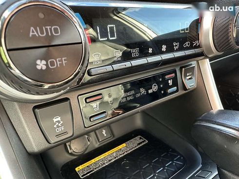 Toyota RAV4 2020 - фото 22