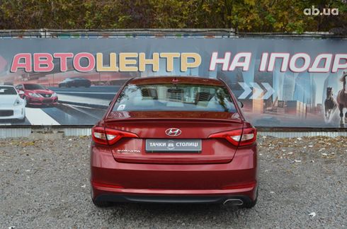 Hyundai Sonata 2015 красный - фото 5