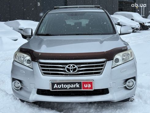 Toyota RAV4 2012 серый - фото 2