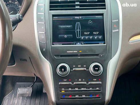 Lincoln MKC 2014 синий - фото 14