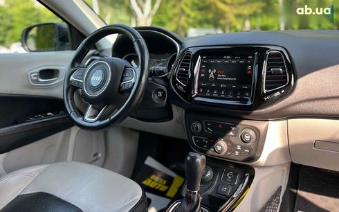 Jeep Compass 2017 - фото 10