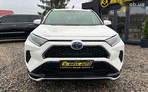 Toyota RAV4 2021 - фото 2