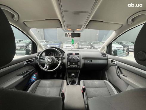 Volkswagen Touran 2012 серый - фото 31
