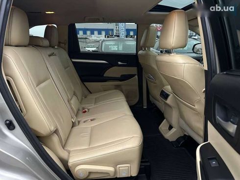Toyota Highlander 2016 - фото 15