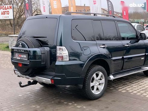 Mitsubishi Pajero Wagon 2014 - фото 16