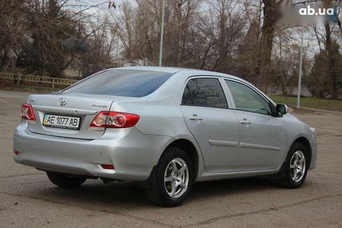 Toyota Corolla 2012 - фото 9