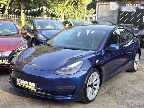 Tesla Model 3 2022 - фото 3