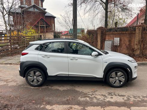 Hyundai Kona Electric 2019 белый - фото 4