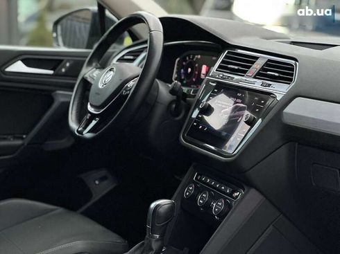 Volkswagen Tiguan 2020 - фото 13