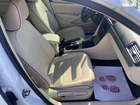 Volkswagen Passat 2016 - фото 15