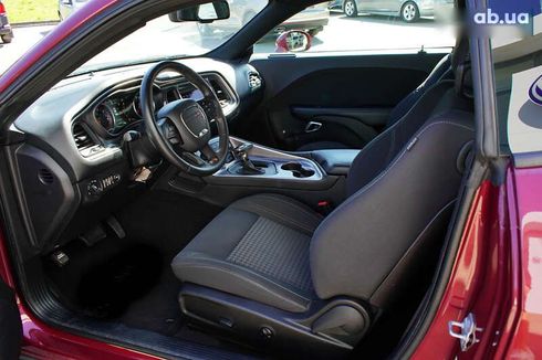 Dodge Challenger 2019 - фото 16