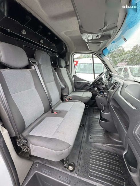 Renault Master 2019 - фото 13