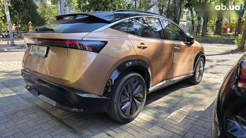 Nissan Ariya 2022 - фото 9