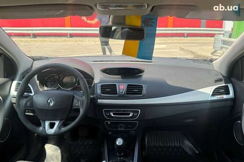 Renault Megane 2010 - фото 13