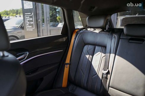 Audi E-Tron 2022 - фото 16