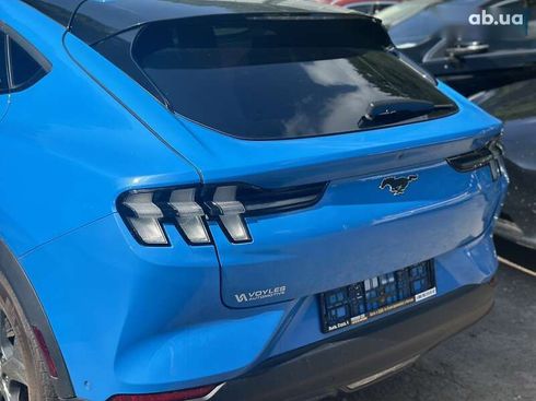 Ford Mustang Mach-E 2022 - фото 9