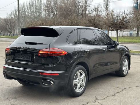 Porsche Cayenne 2016 - фото 24