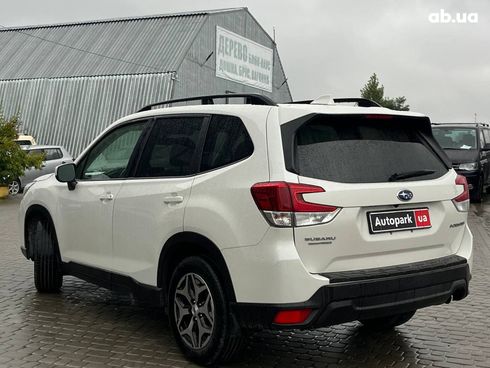 Subaru Forester 2018 белый - фото 33