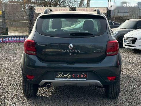 Renault Sandero 2018 - фото 3