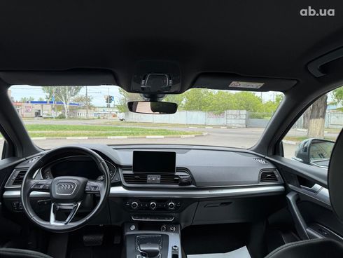 Audi Q5 2020 серый - фото 20