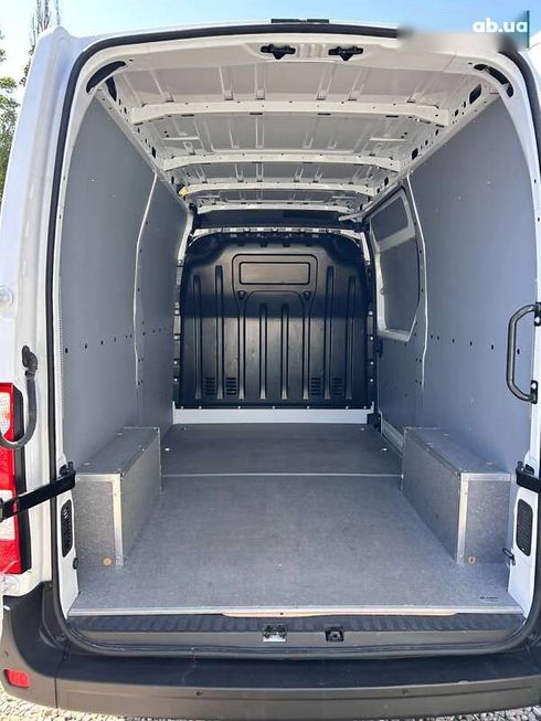Renault Master 2023 - фото 24